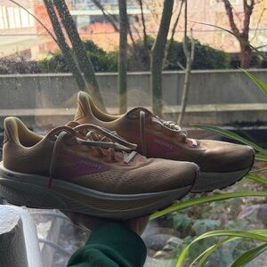 Brooks Women's Athletic Shoes - Tan with Pink Accents